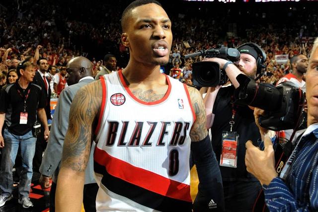 国乒女单全胜晋级16强，蒯曼逆袭获胜引关注